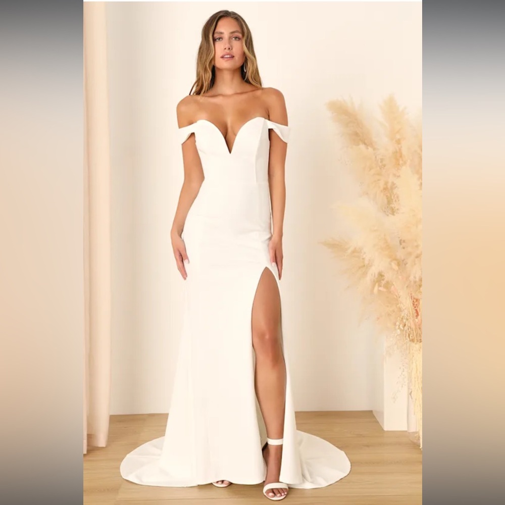 Idyllic Perfection White Plunge Sleeveless Mermaid Dress